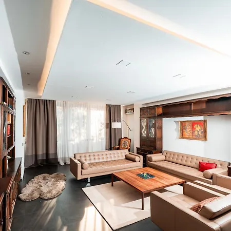 Апартаменты Luxury In Center